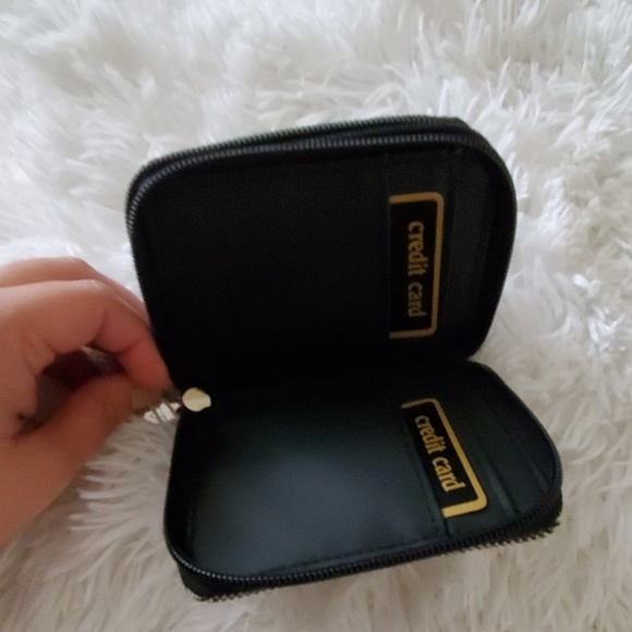 Wallet - Picture 2 of 2